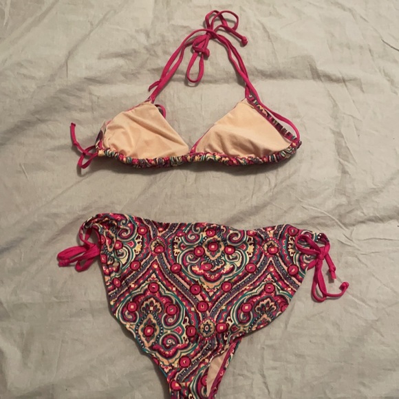 👙☀️OLD NAVY PAISLEY TIE STRING BIKINI XL/L🌈🏝 - Picture 5 of 5